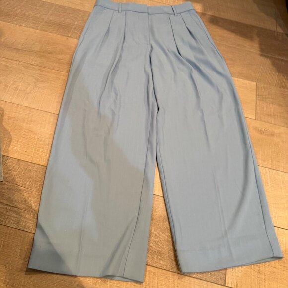 Banana Republic Pants - BANANA REPUBLIC PLEATED WIDE LEG BLUE PANTS SIZE 8 PETITE